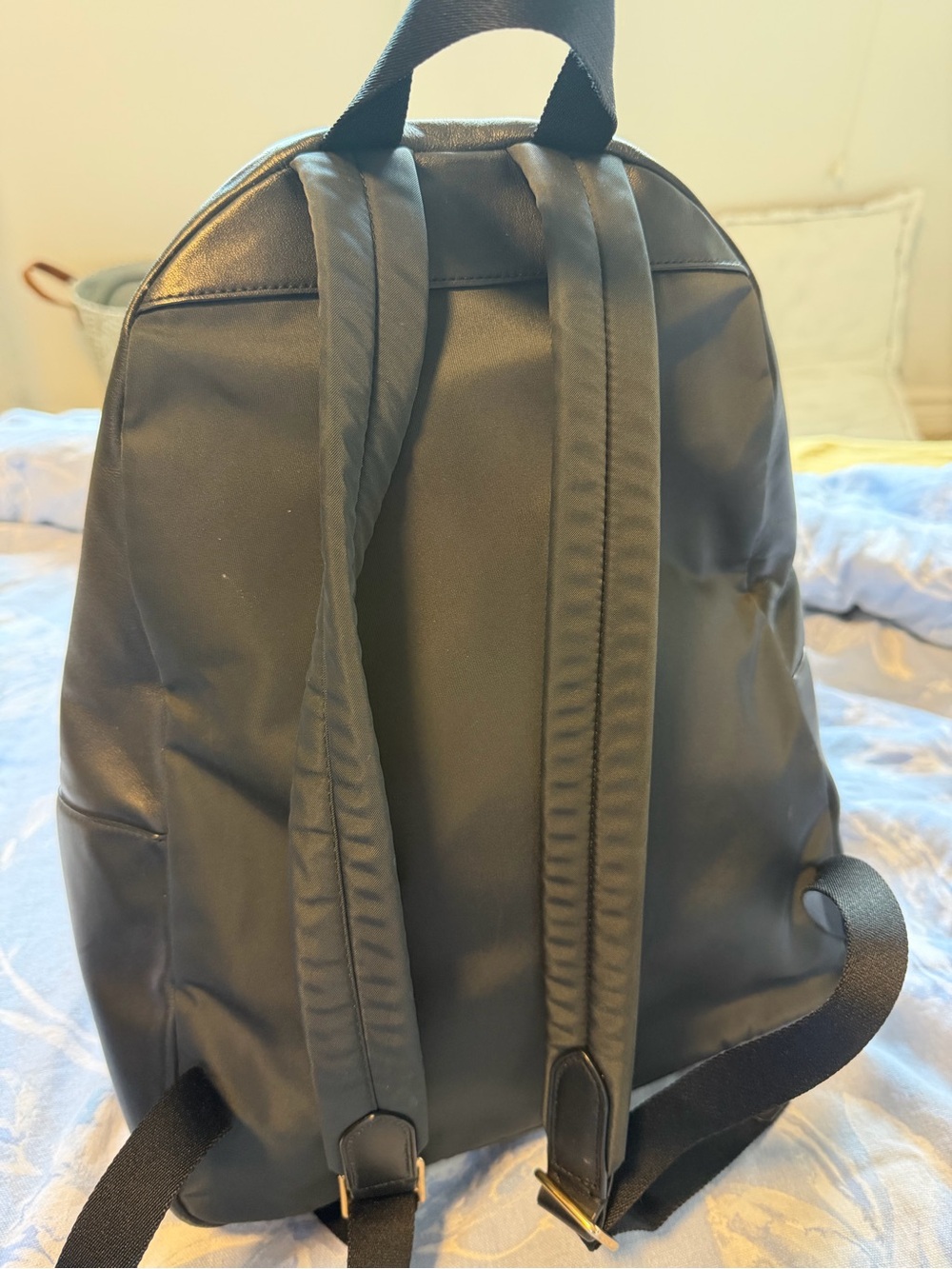 Coach wommen's Dark Brown Signature Logo Backpack with Gold Hardware - Picture 2 of 9